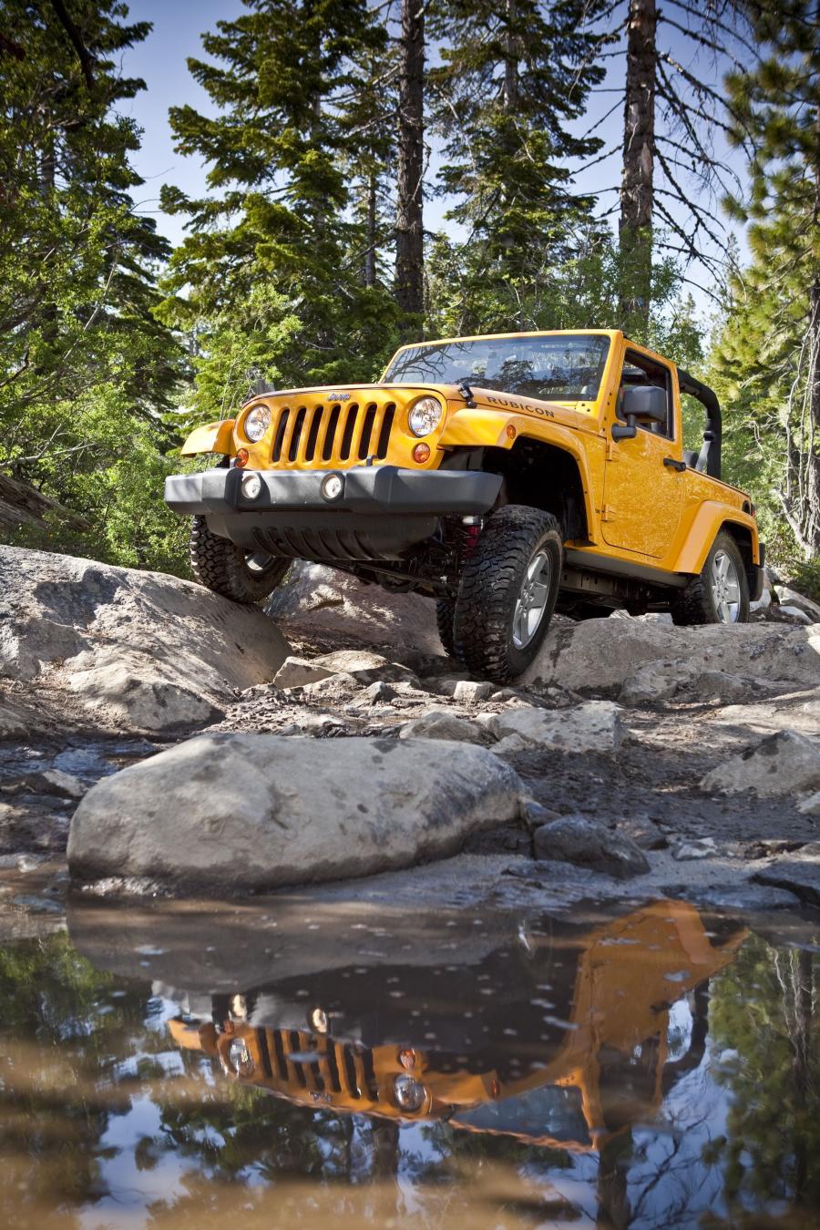  Jeep Wrangler Rubicon 2012 года  (фото 9 из 14)